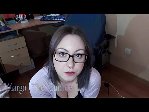 ❤️ Kynþokkafull stelpa með gleraugu sýgur dildó djúpt á myndavélinni Klám hjá okkur is.tubesexer-com.ru ❌